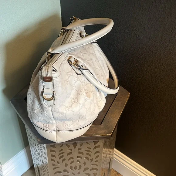 🛑 1 hour sale. Gucci, Cream Ivory Leather Gucci Handbag, w/ COA - Picture 16 of 16